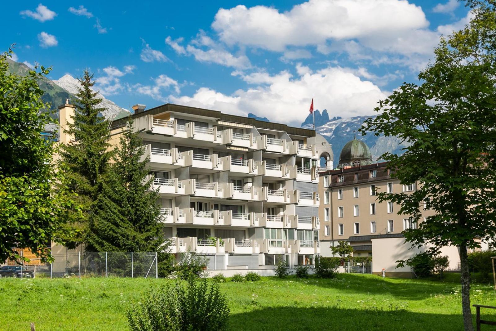 Spirit Apartments - Balkon - Bergsicht - Parkplatz Engelberg Exterior foto